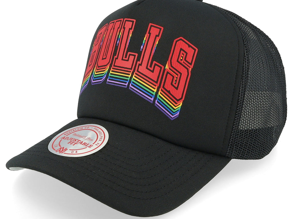 Mens MITCHELL & NESS NBA ROYGBIV TRUCKER BULLS