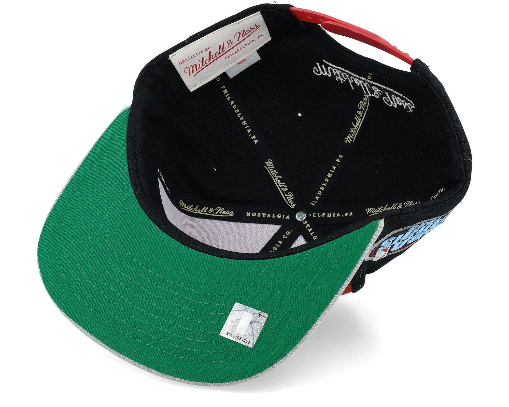MENS MITCHELL & NESS NBA BLOCK OUT SNAPBACK BULLS - BLACK
