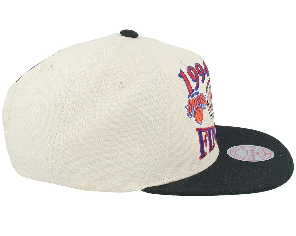 MENS MITCHELL & NESS NBA FINALS REMIX SNAPBACK ROCKETS VS. KNICKS - OFF WHITE
