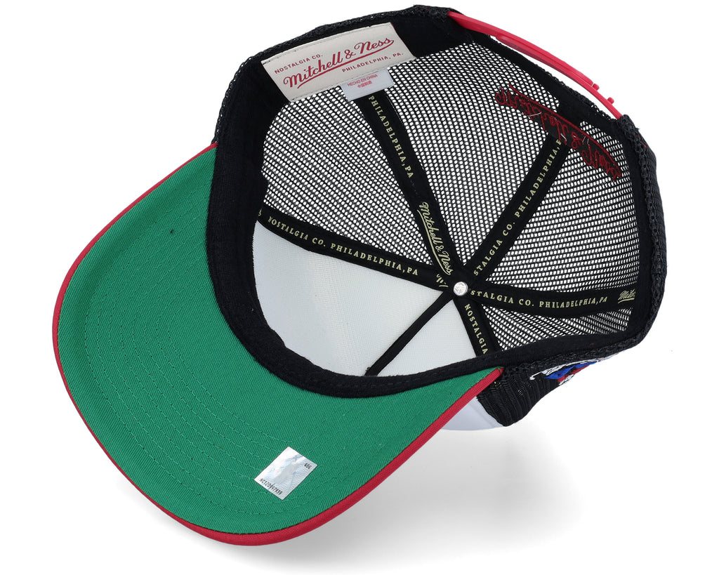 MENS MITCHELL & NESS NBA CHAMPS FEST TRUCKER HWC BULLS - WHITE