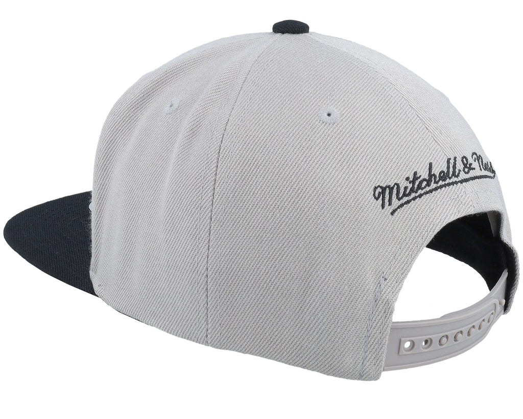 Mens Mitchell & Ness NBA TOP LETTER SNAPBACK CELTICS