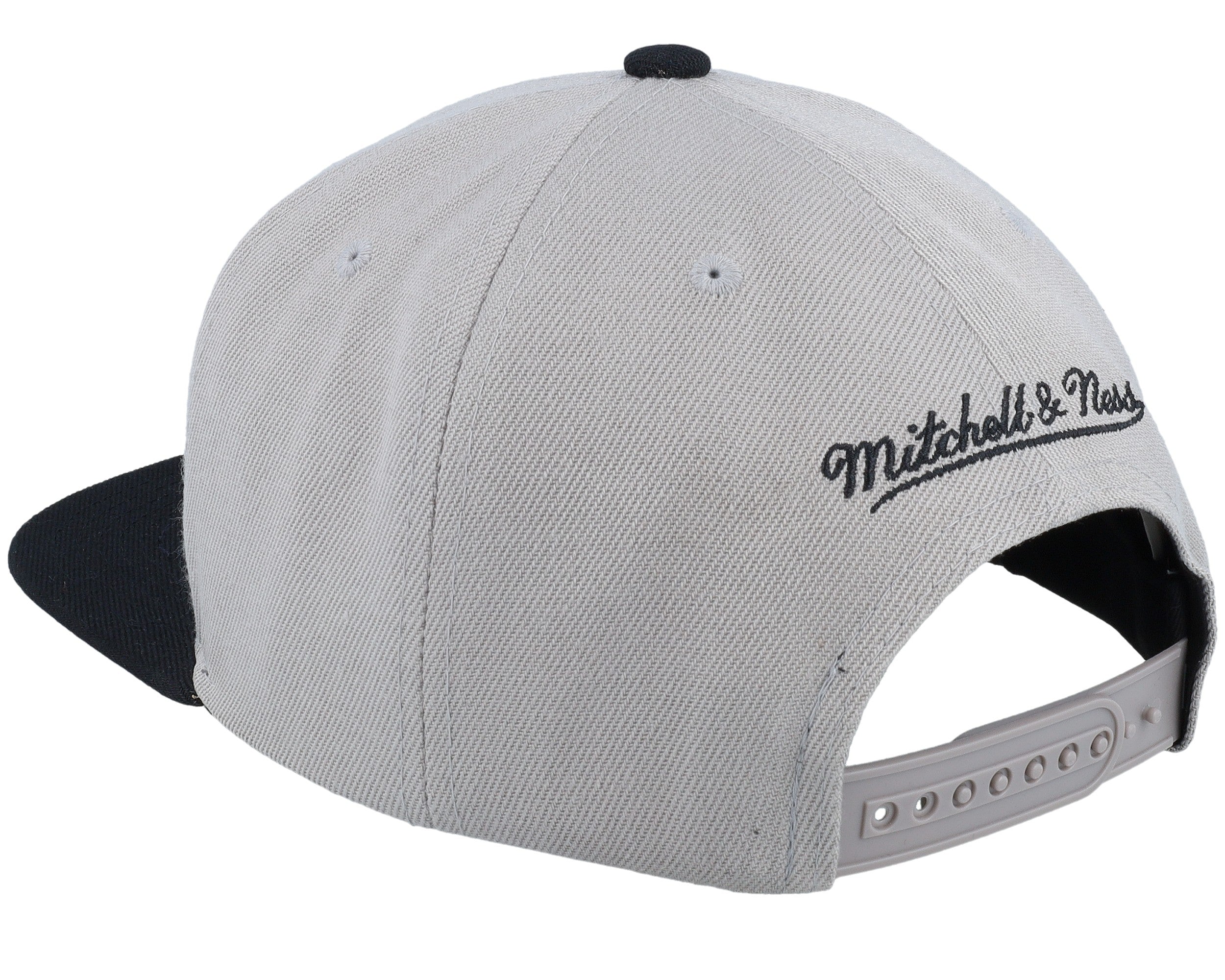 Mens Mitchell & Ness NBA TOP LETTER SNAPBACK BULLS