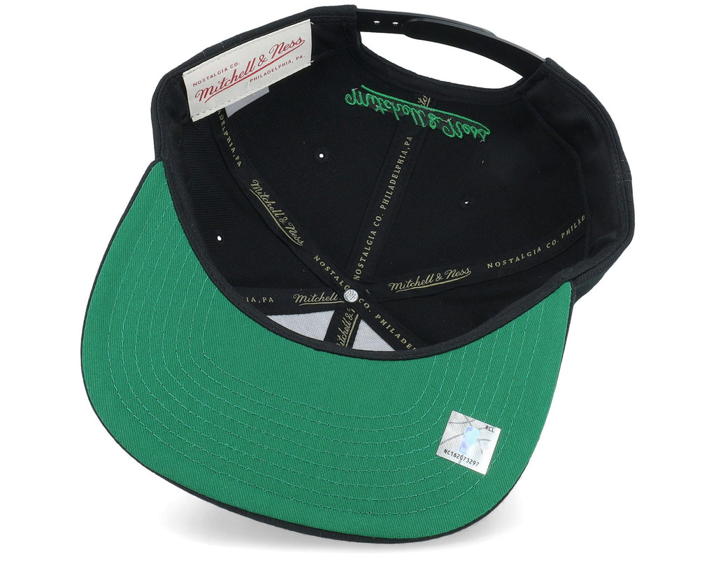 MENS MITCHELL & NESS NBA FULL FRONTAL SNAPBACK CELTICS - BLACK