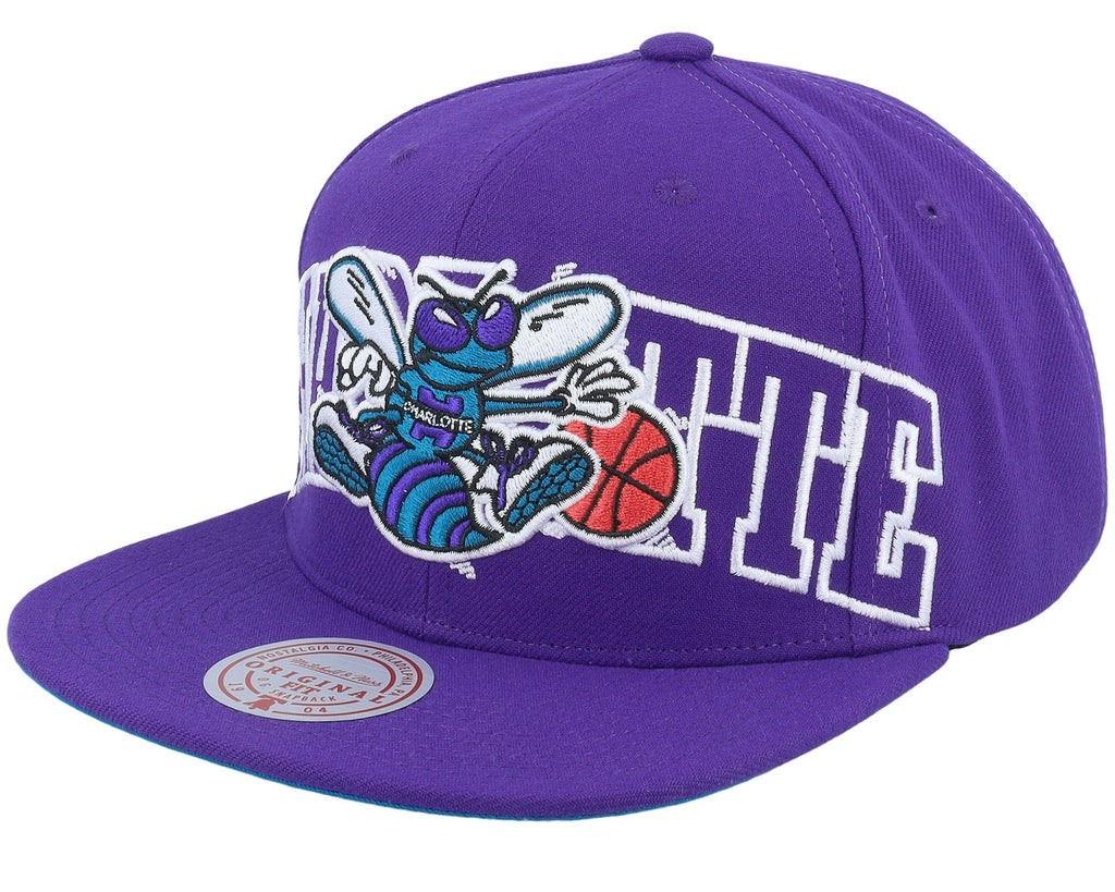 MENS MITCHELL & NESS NBA FULL FRONTAL SNAPBACK HWC HORNETS - PURPLE