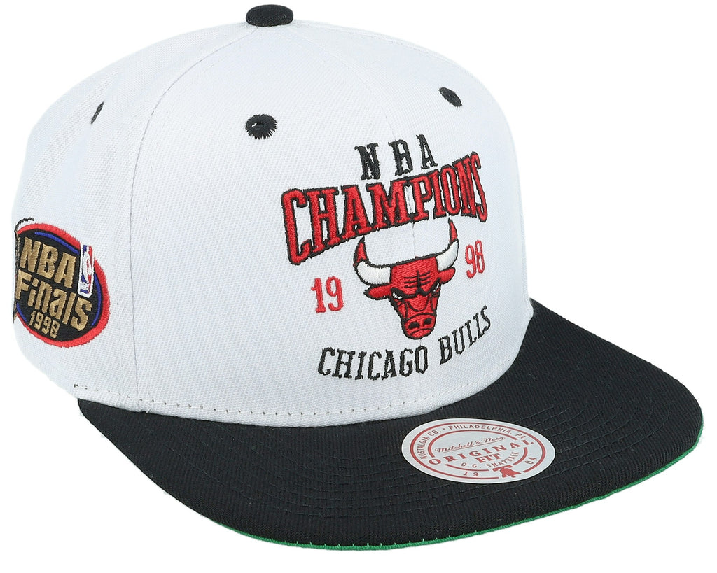 MENS MITCHELL & NESS NBA CHAMP SERIES SNAPBACK BULLS - WHITE