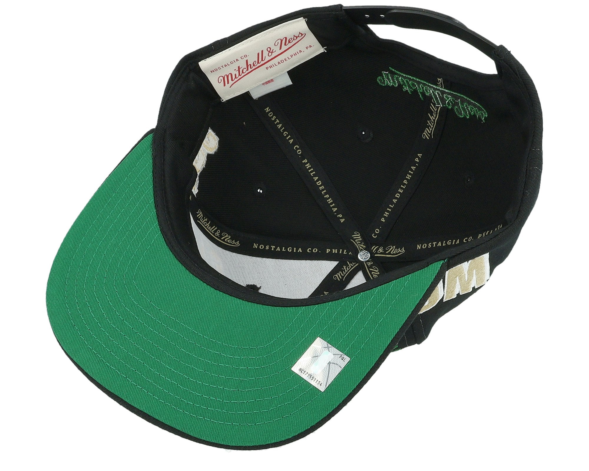 MENS MITCHELL & NESS NBA WORLD CHAMPS SNAPBACK CELTICS - BLACK