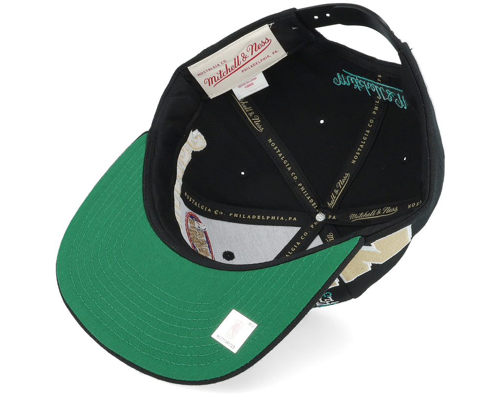 Mens Mitchell & Ness NBA WORLD CHAMPS SNAPBACK HWC SPURS