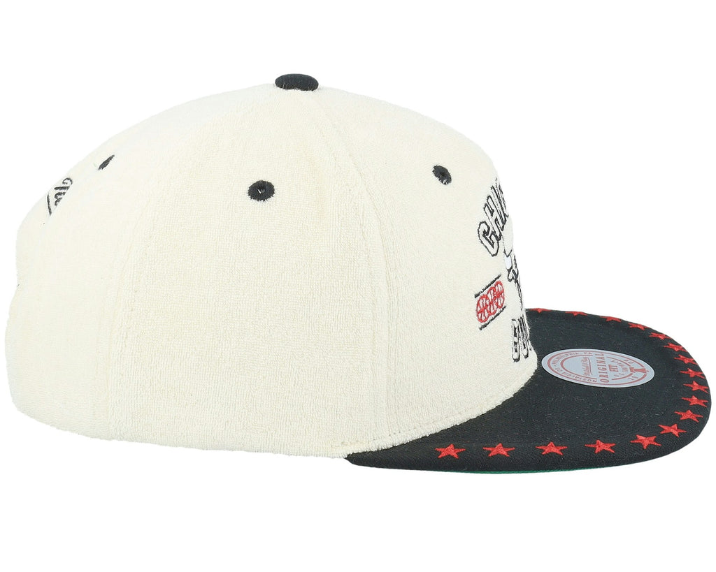 MENS MITCHELL & NESS NBA DUNE ROYAL SNAPBACK BULLS - OFF WHITE