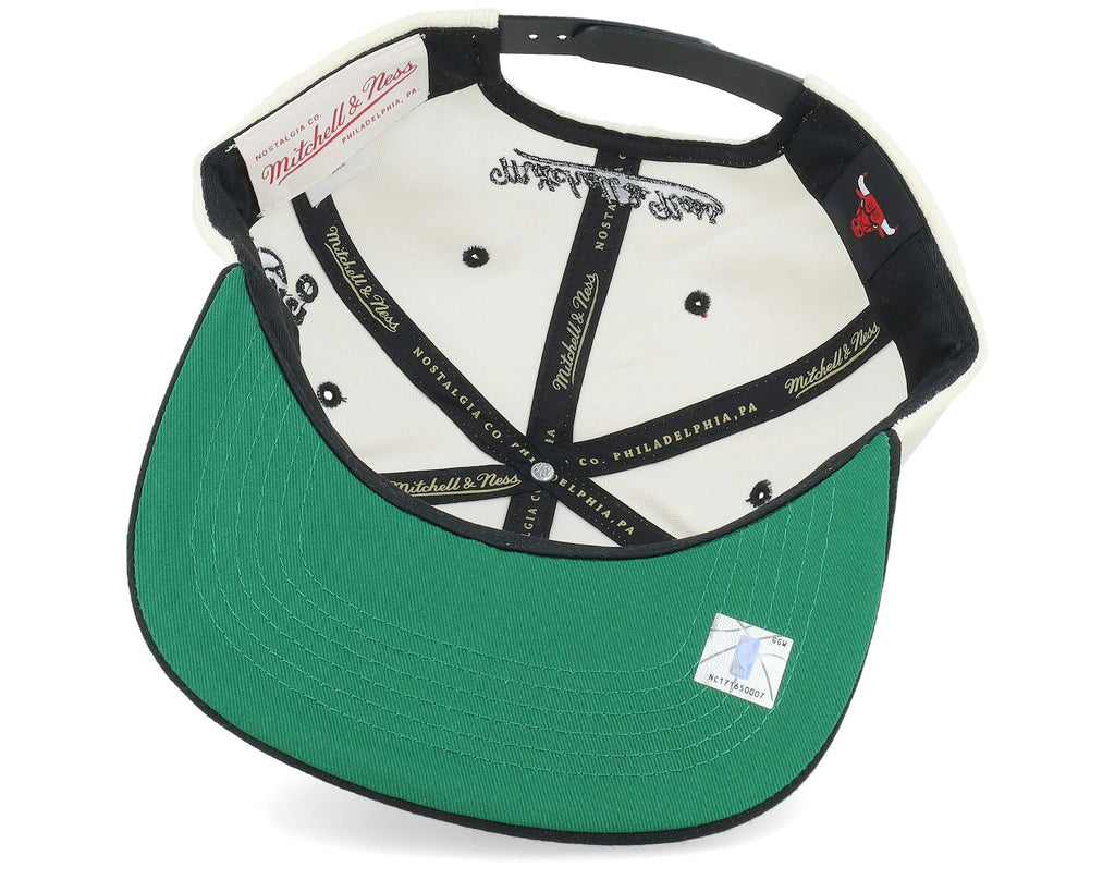 MENS MITCHELL & NESS NBA DUNE ROYAL SNAPBACK BULLS - OFF WHITE