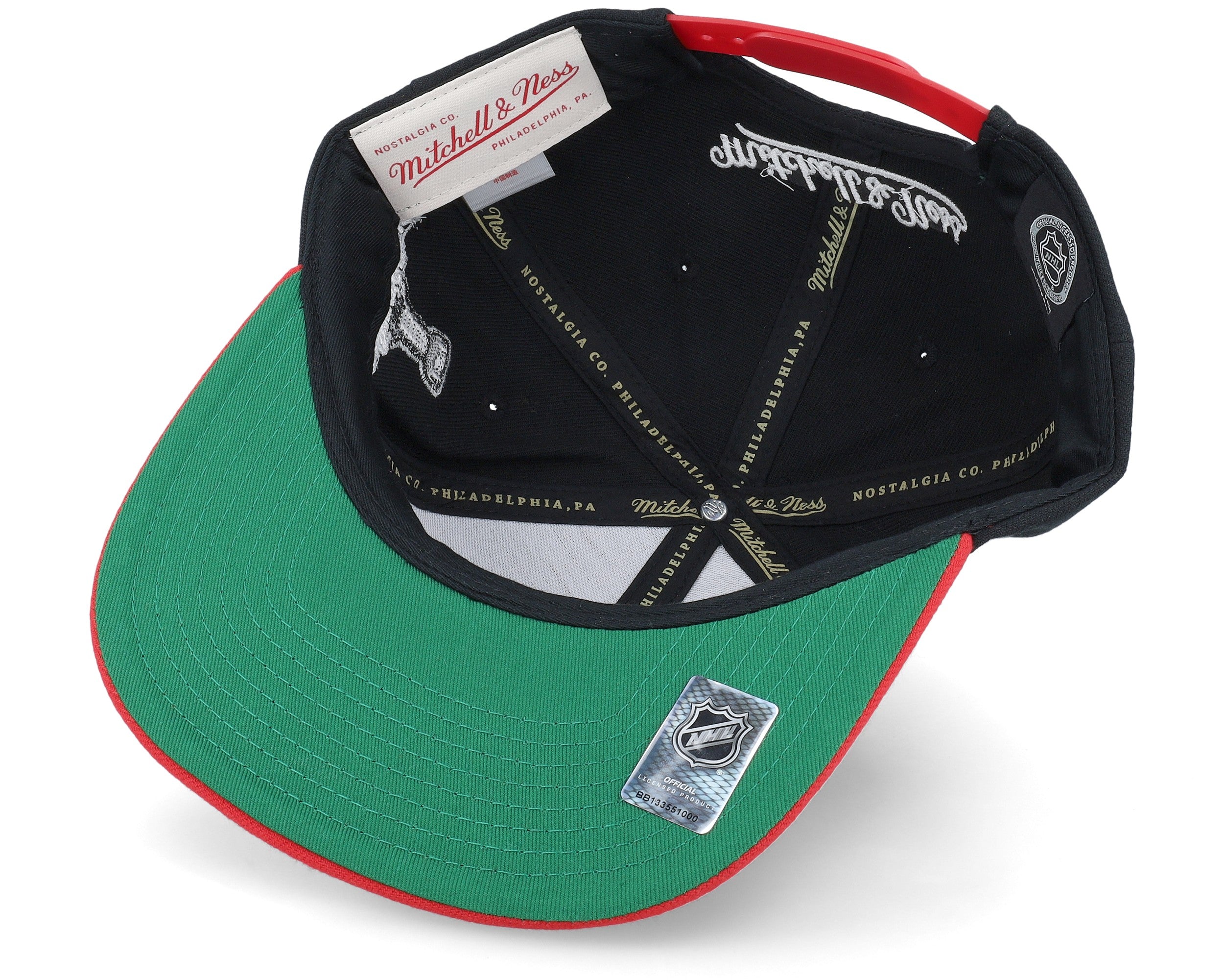 Mens Mitchell & Ness NHL 2 TONE SIDE PATCH SNAPBACK BLACKHAWKS