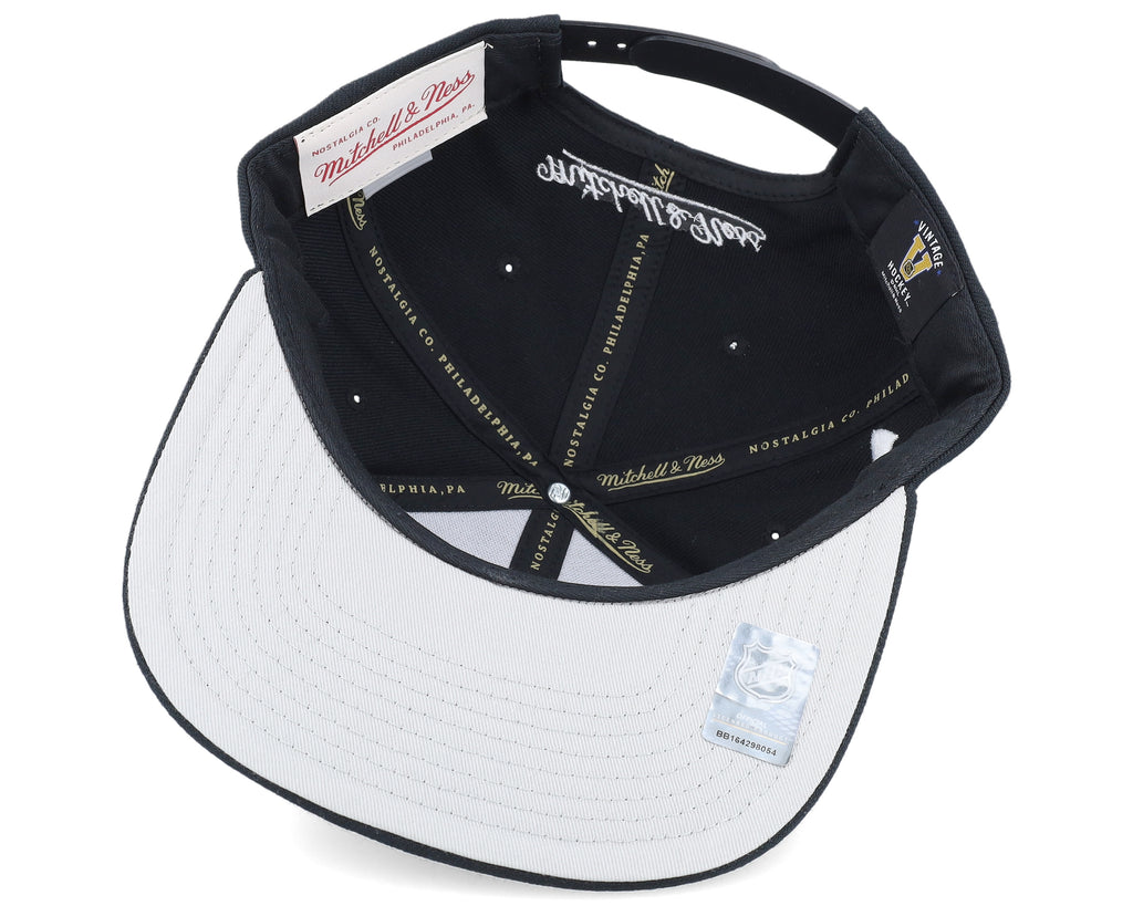 Mens Mitchell & Ness NHL EVERGREEN BLACK WHITE SNAPBACK VNTG RED WINGS