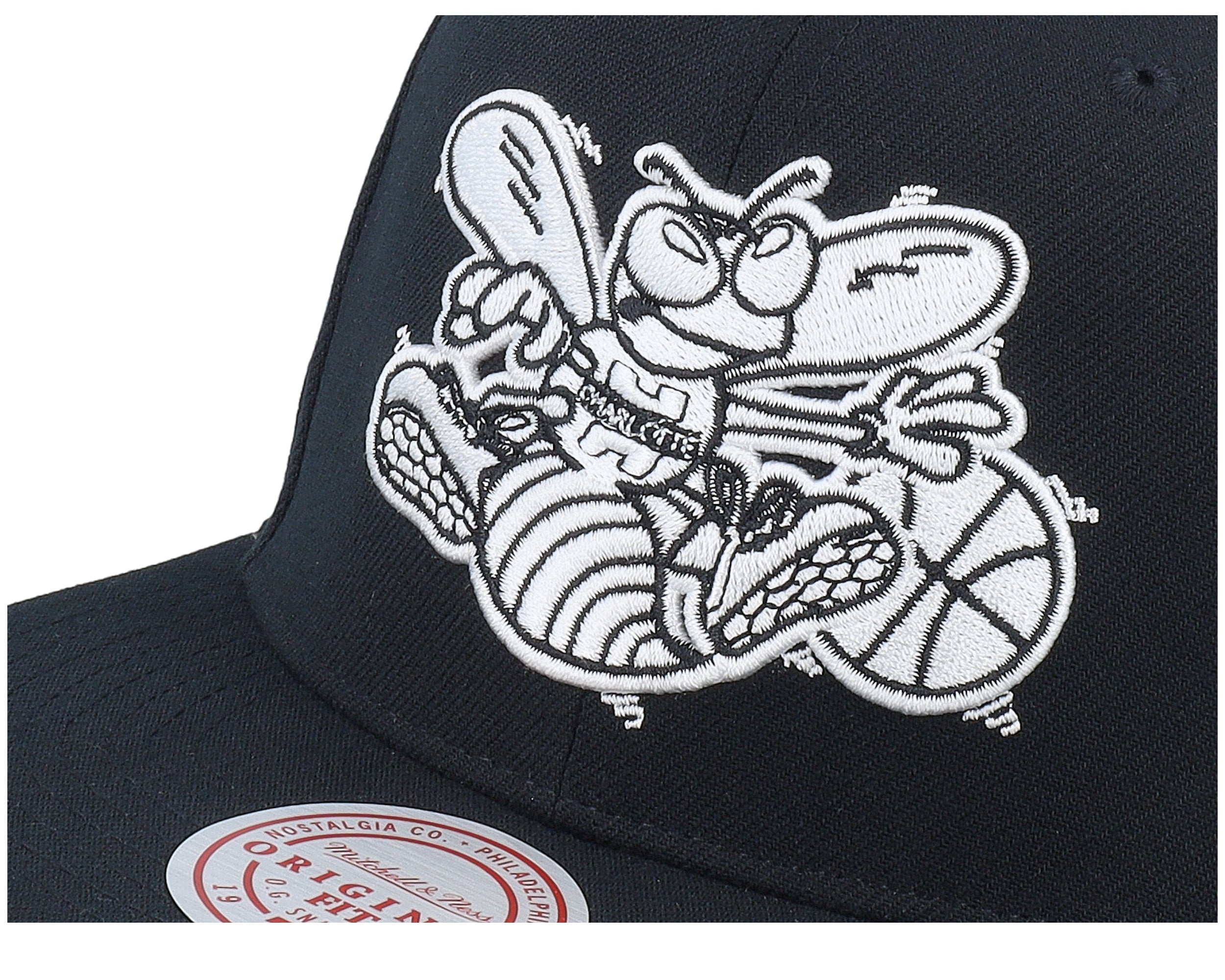 Mens Mitchell & Ness NBA EVERGREEN BLACK WHITE SNAPBACK HWC HORNETS