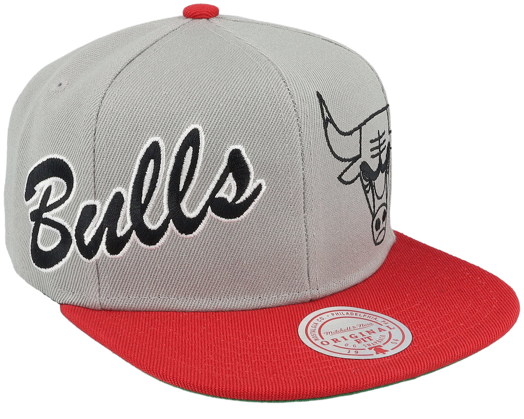Mens Mitchell & Ness NBA KNOCK OUT PANEL SNAPBACK BULLS