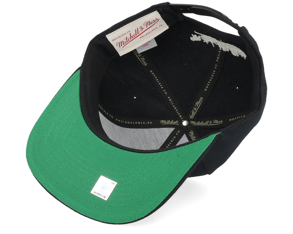 Mens Mitchell & Ness NBA LINE WORK SNAPBACK BULLS