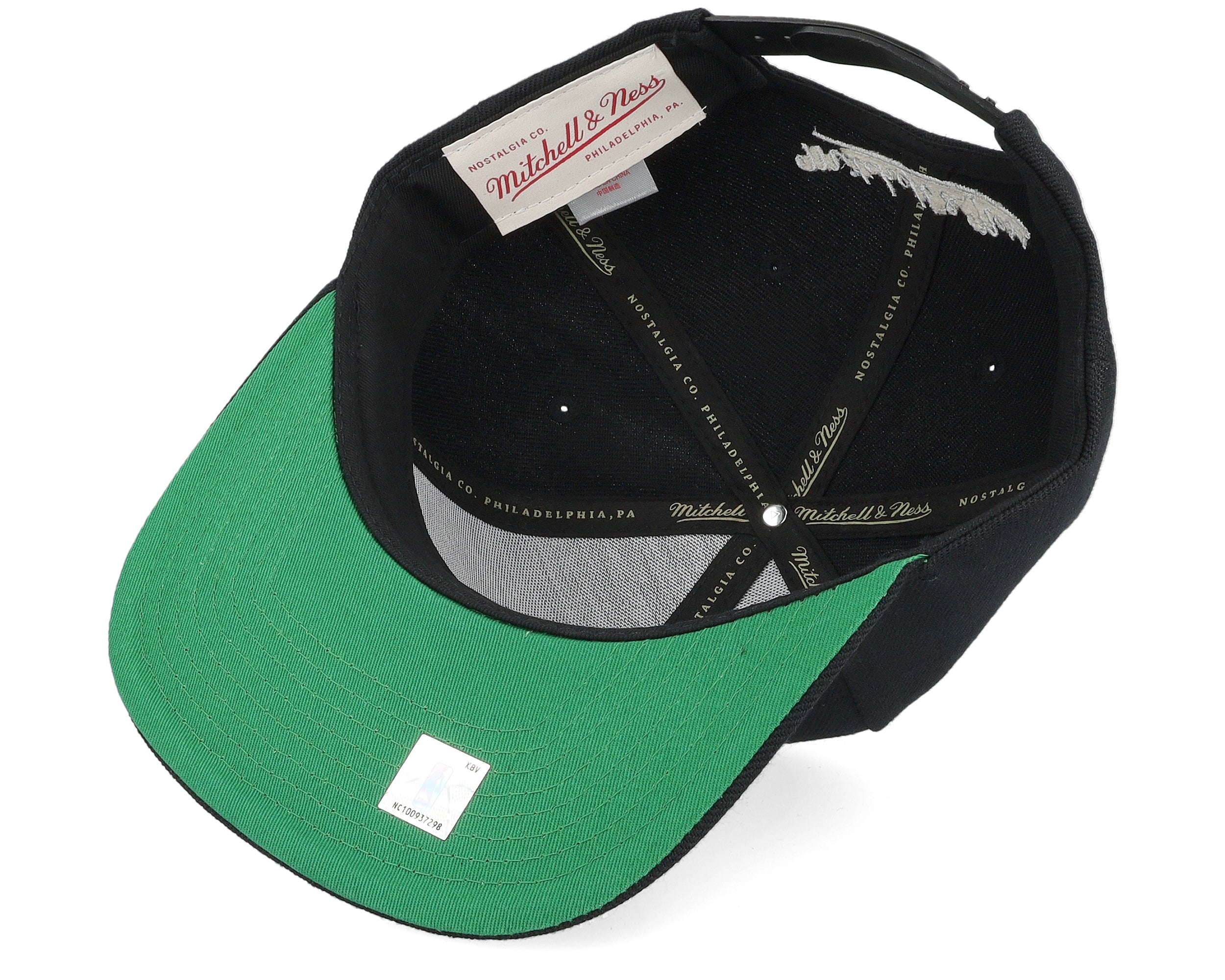 Mens Mitchell & Ness NBA LINE WORK SNAPBACK BULLS