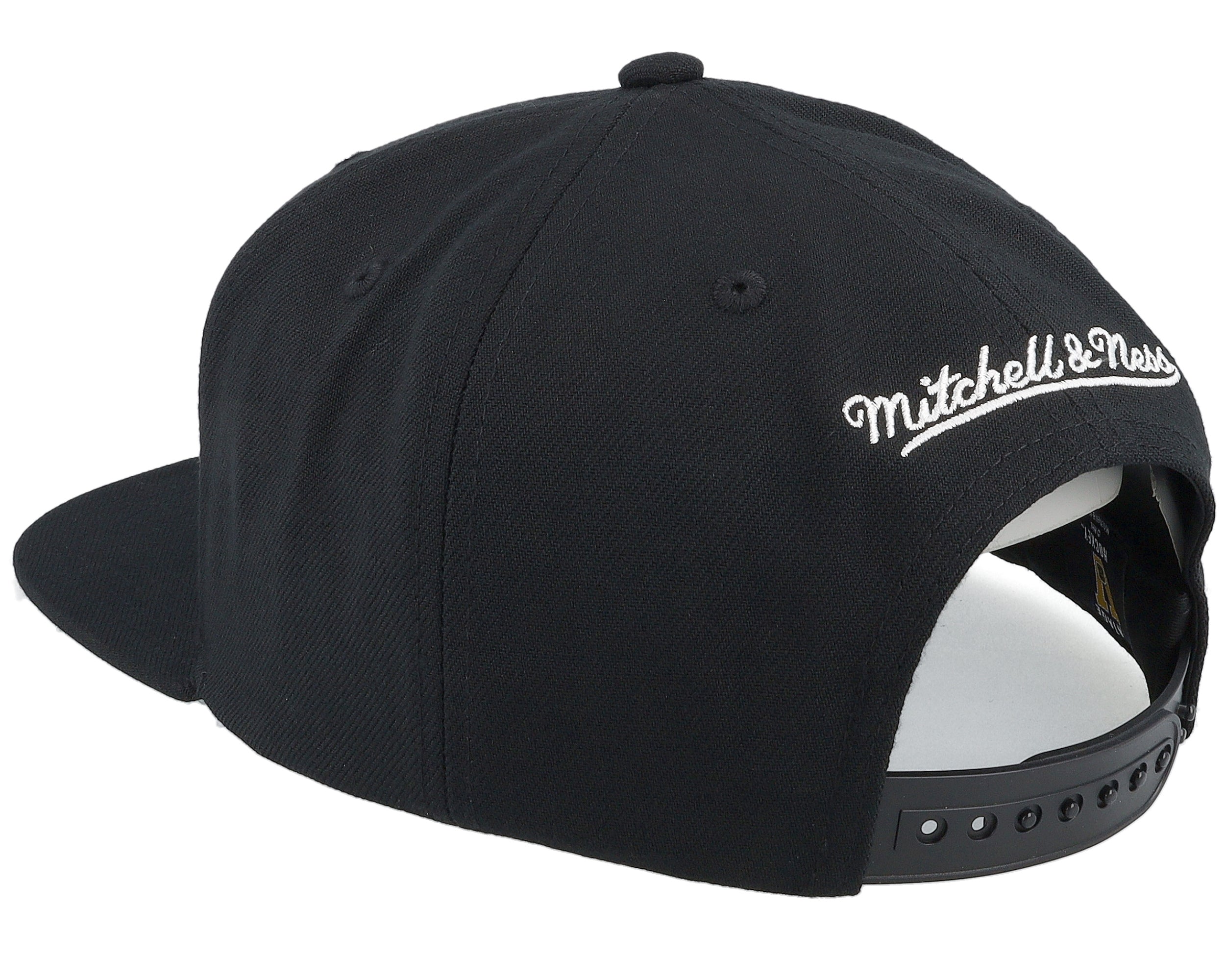 [HS8582-BBNBLCK] MENS MITCHELL & NESS NHL CONFERENCE PATCH SNAPBACK VNTG BRUINS