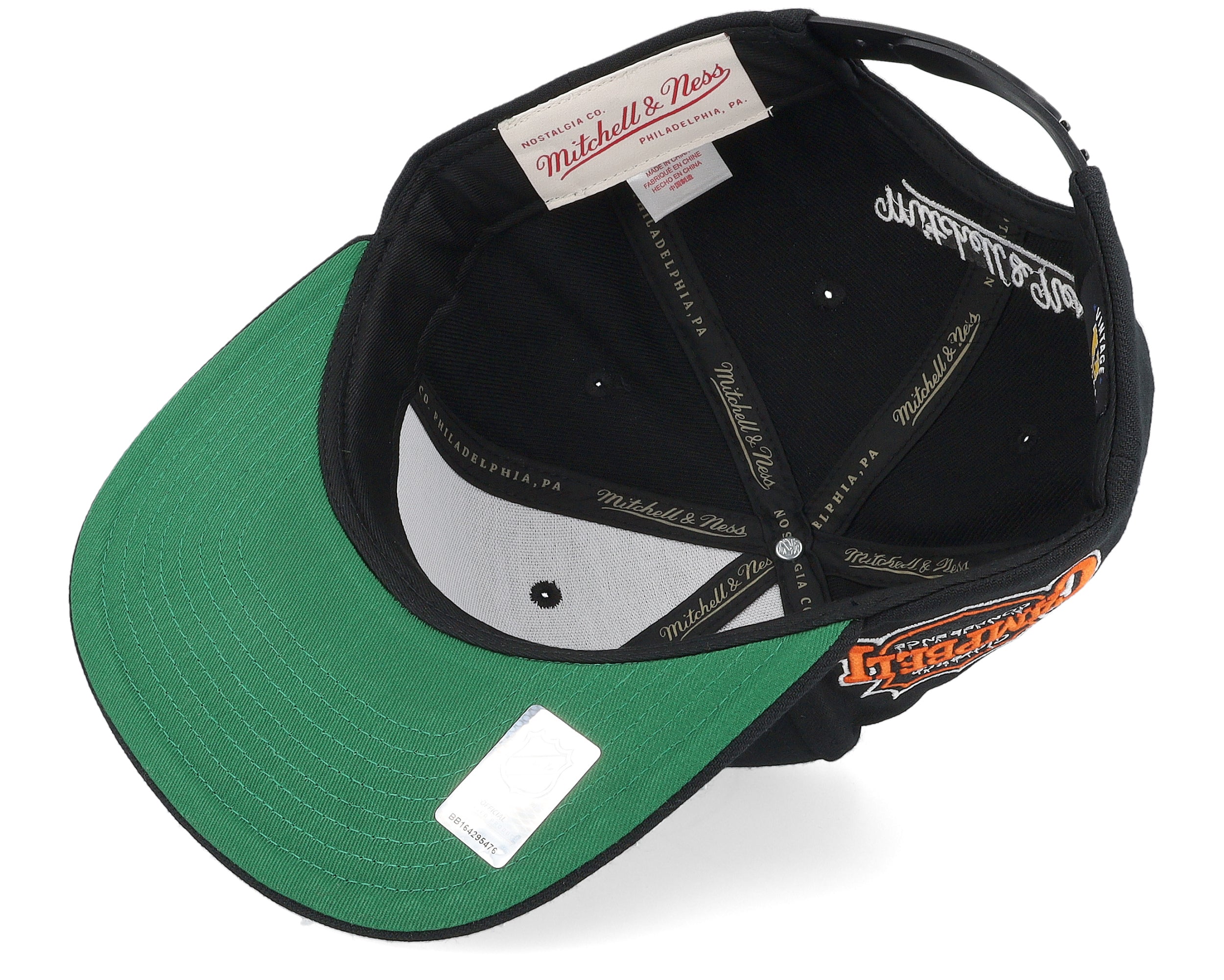 [HS8582-BBNBLCK] MENS MITCHELL & NESS NHL CONFERENCE PATCH SNAPBACK VNTG BRUINS