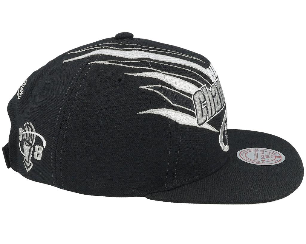 Mens Mitchell & Ness NBA 98 CHAMP FLIPSIDE SNAPBACK HWC BULLS