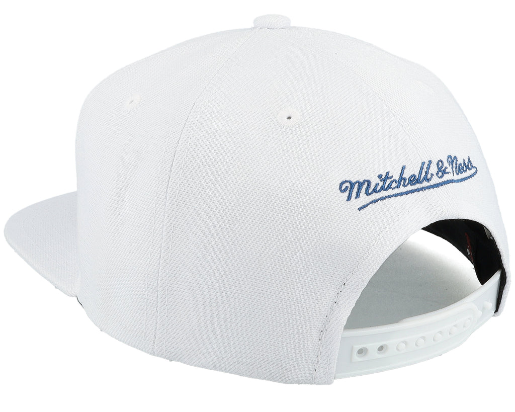 Mens Mitchell & Ness NBA 97 CHAMP FLIPSIDE SNAPBACK HWC BULLS