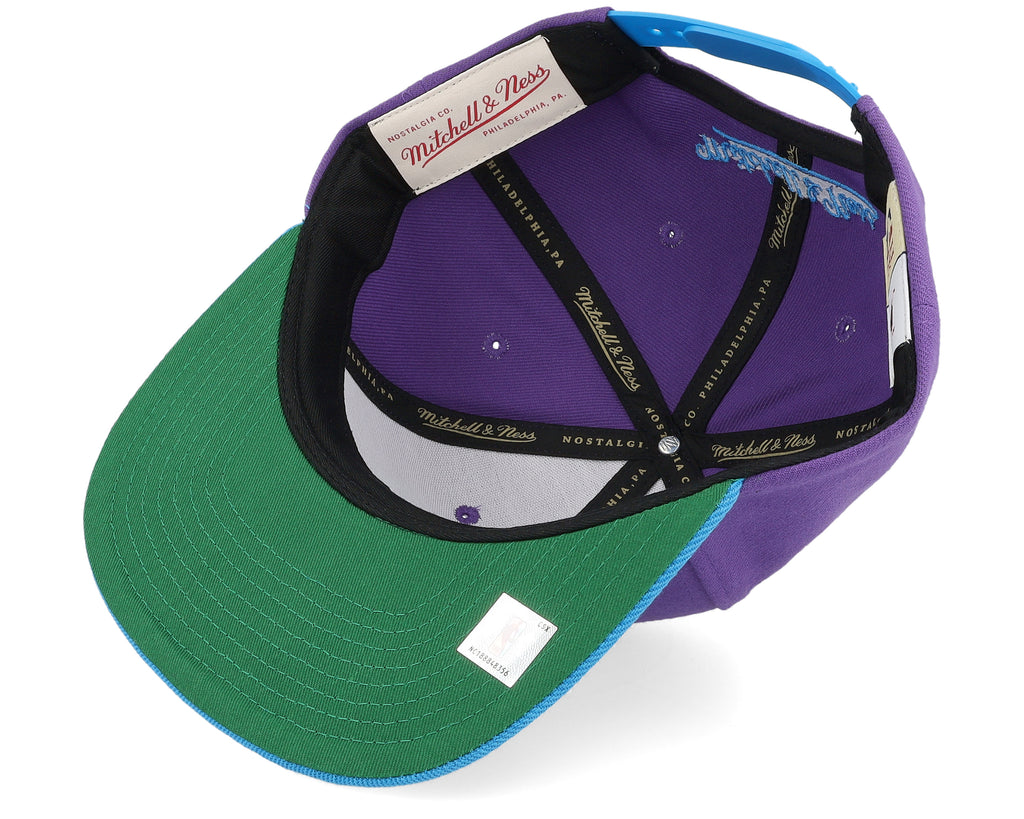 Mens Mitchell & Ness NBA 91-92 CHAMP FLIPSIDE SNAPBACK HWC BULLS