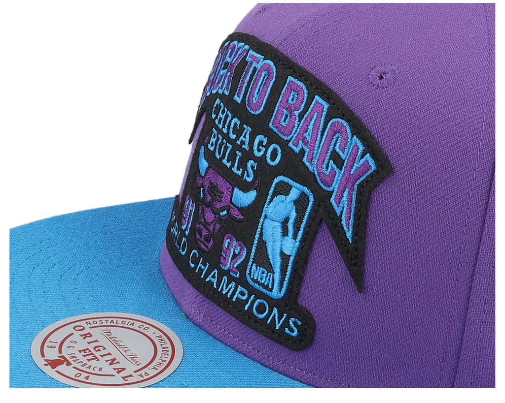 Mens Mitchell & Ness NBA 91-92 CHAMP FLIPSIDE SNAPBACK HWC BULLS
