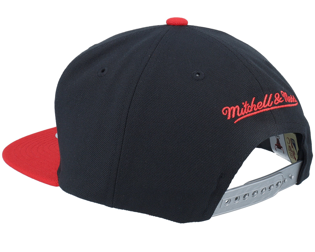 Mens Mitchell & Ness NBA 91 CHAMP FLIPSIDE SNAPBACK HWC BULLS