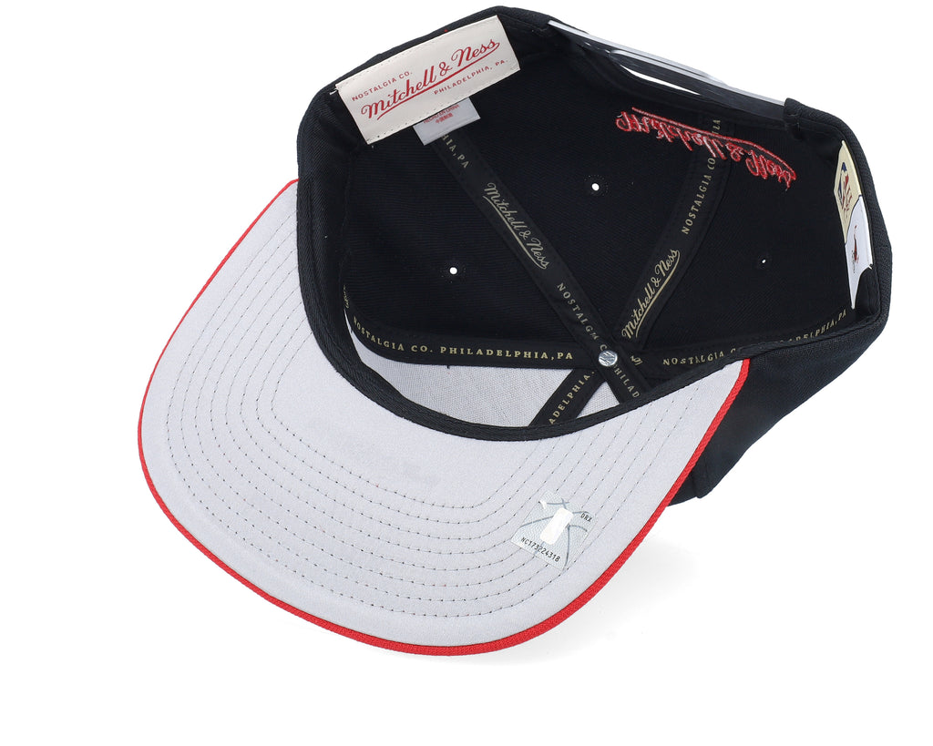 Mens Mitchell & Ness NBA 91 CHAMP FLIPSIDE SNAPBACK HWC BULLS