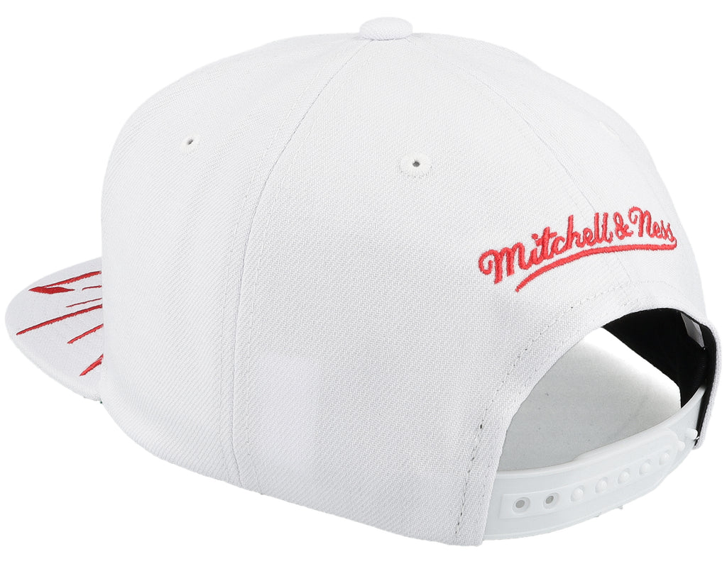 Mens Mitchell & Ness NBA AFTERSHOCK SNAPBACK BULLS