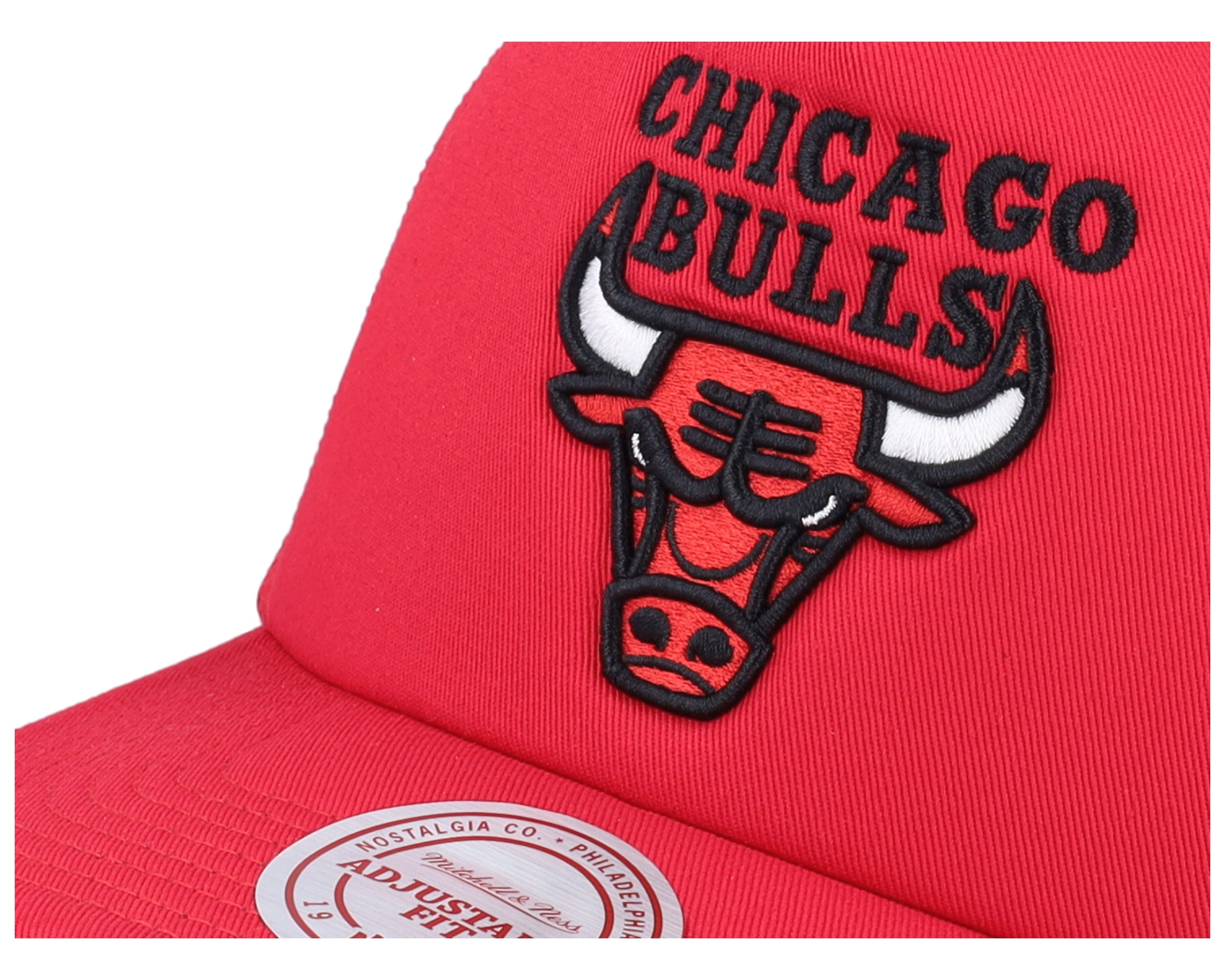 Mens Mitchell & Ness NBA EVERGREEN TRUCKER BULLS