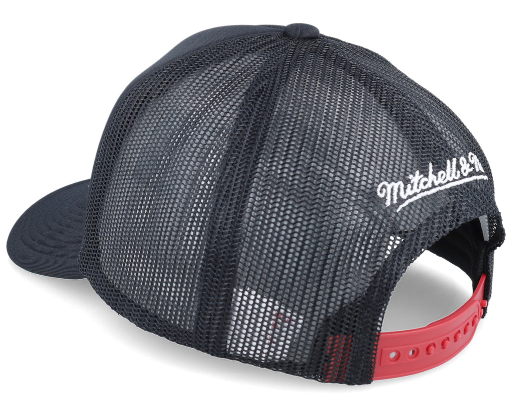 Mens Mitchell & Ness NBA SPEEDWAY TRUCKER HWC BULLS