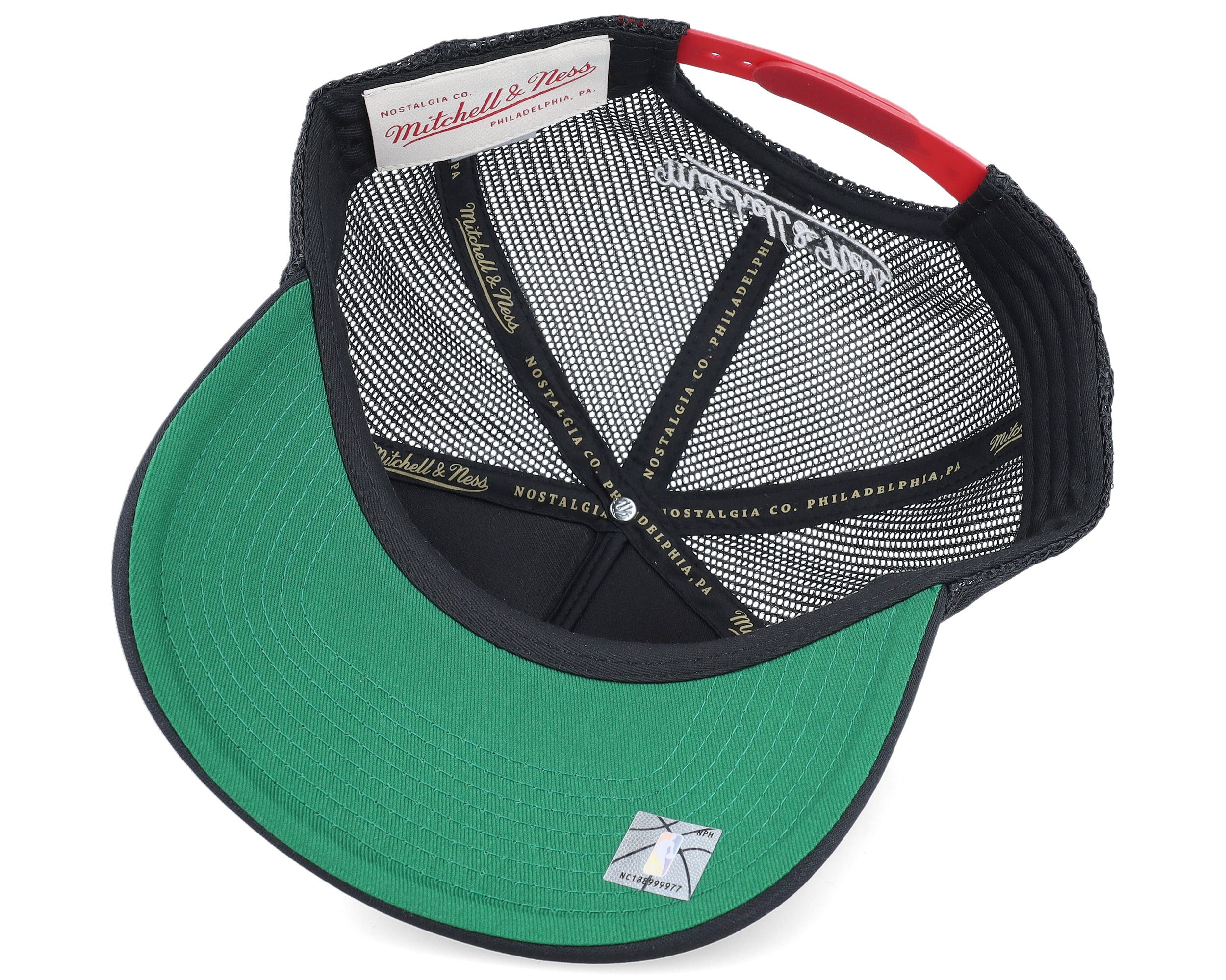 Mens Mitchell & Ness NBA SPEEDWAY TRUCKER HWC BULLS