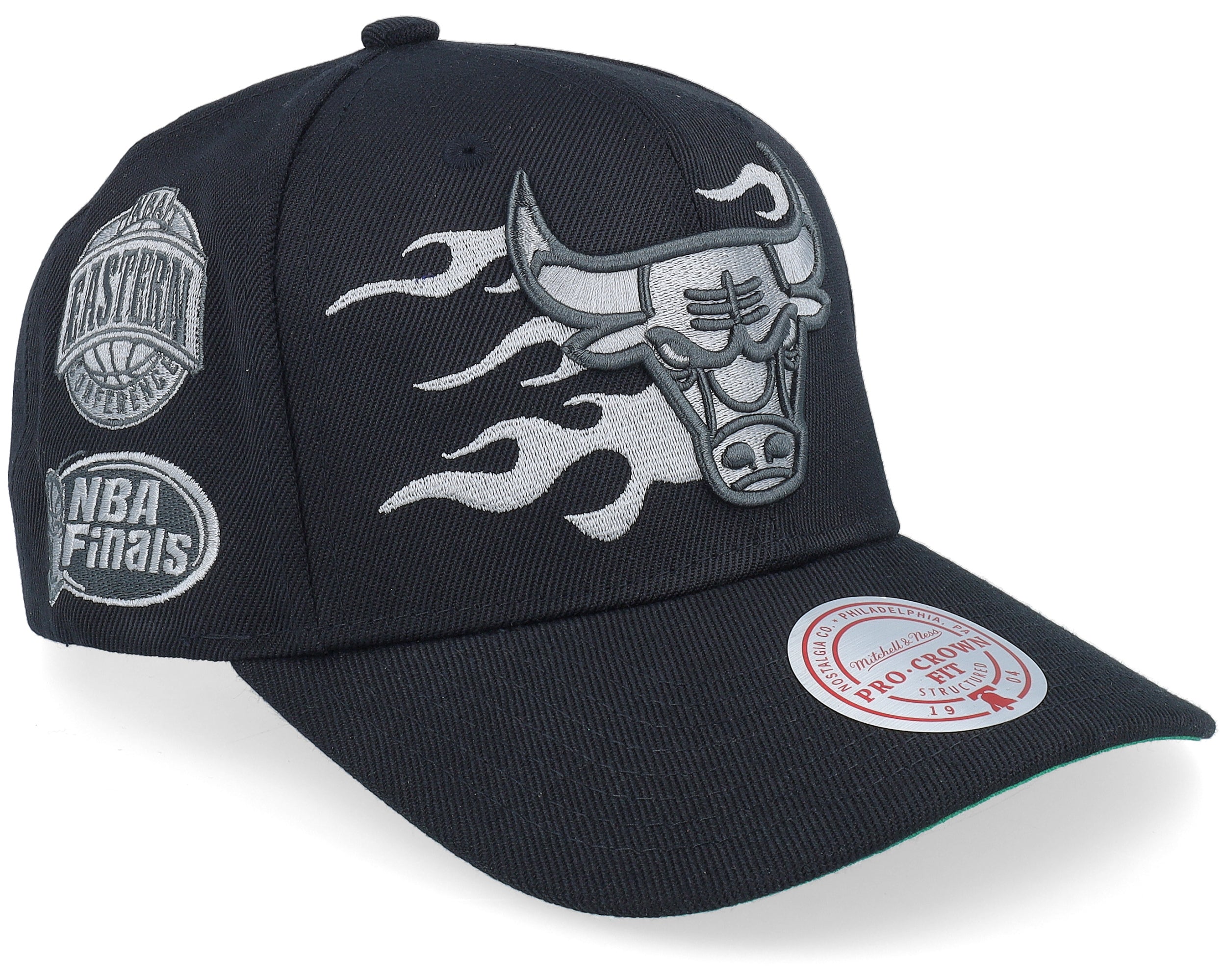 Mens Mitchell & Ness NBA BEAUTIFUL CHAOS PRO SNAPBACK BULLS