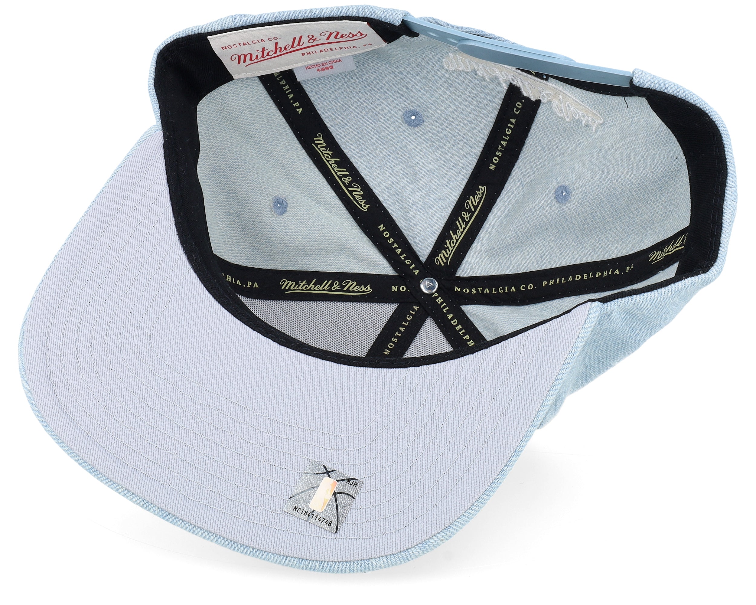 Mens Mitchell & Ness NBA DENIM STITCHER SNAPBACK BULLS