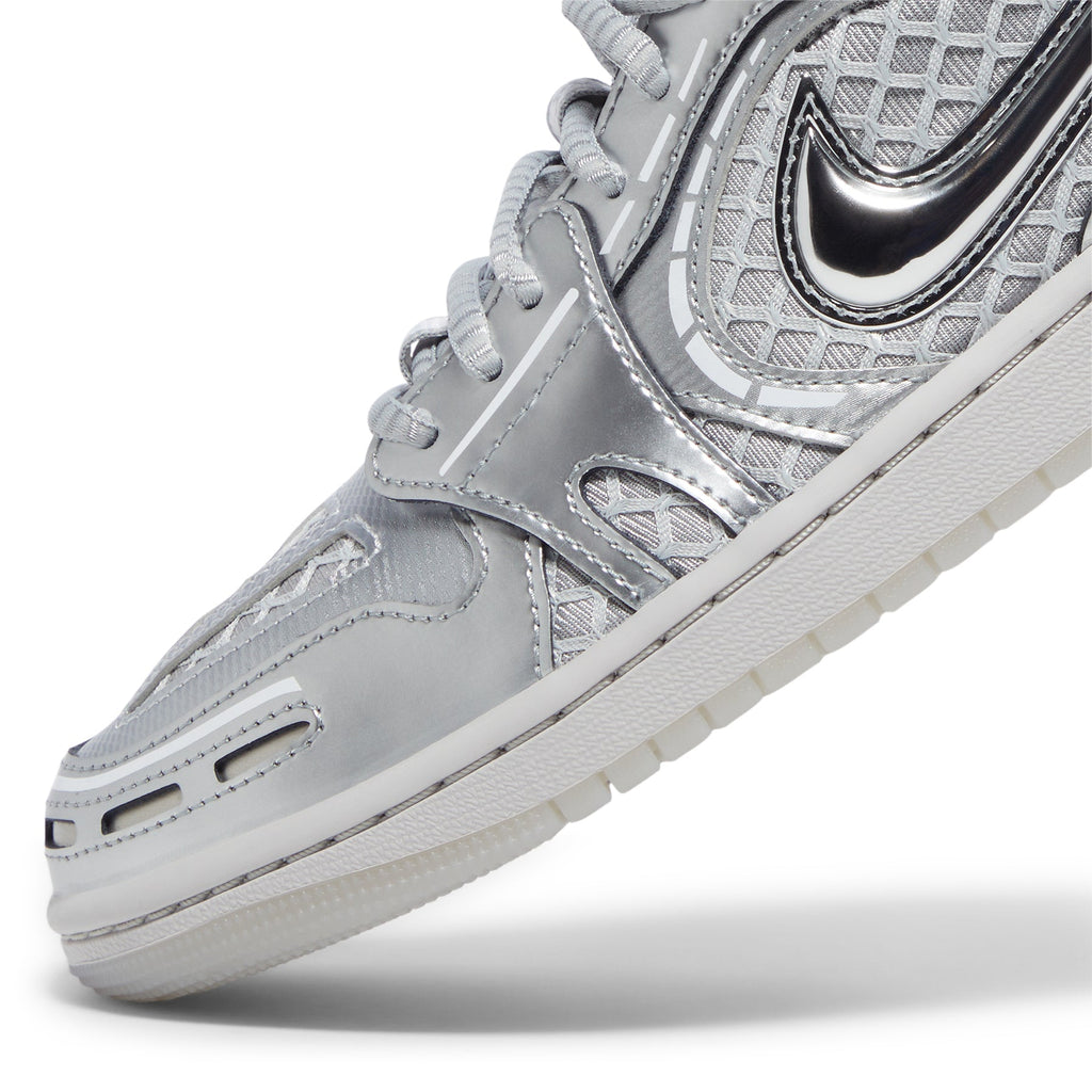[HQ2186-002] WOMENS AIR JORDAN RETRO 1 MM LOW V3 'METHOD OF MAKE METALLIC SILVER'