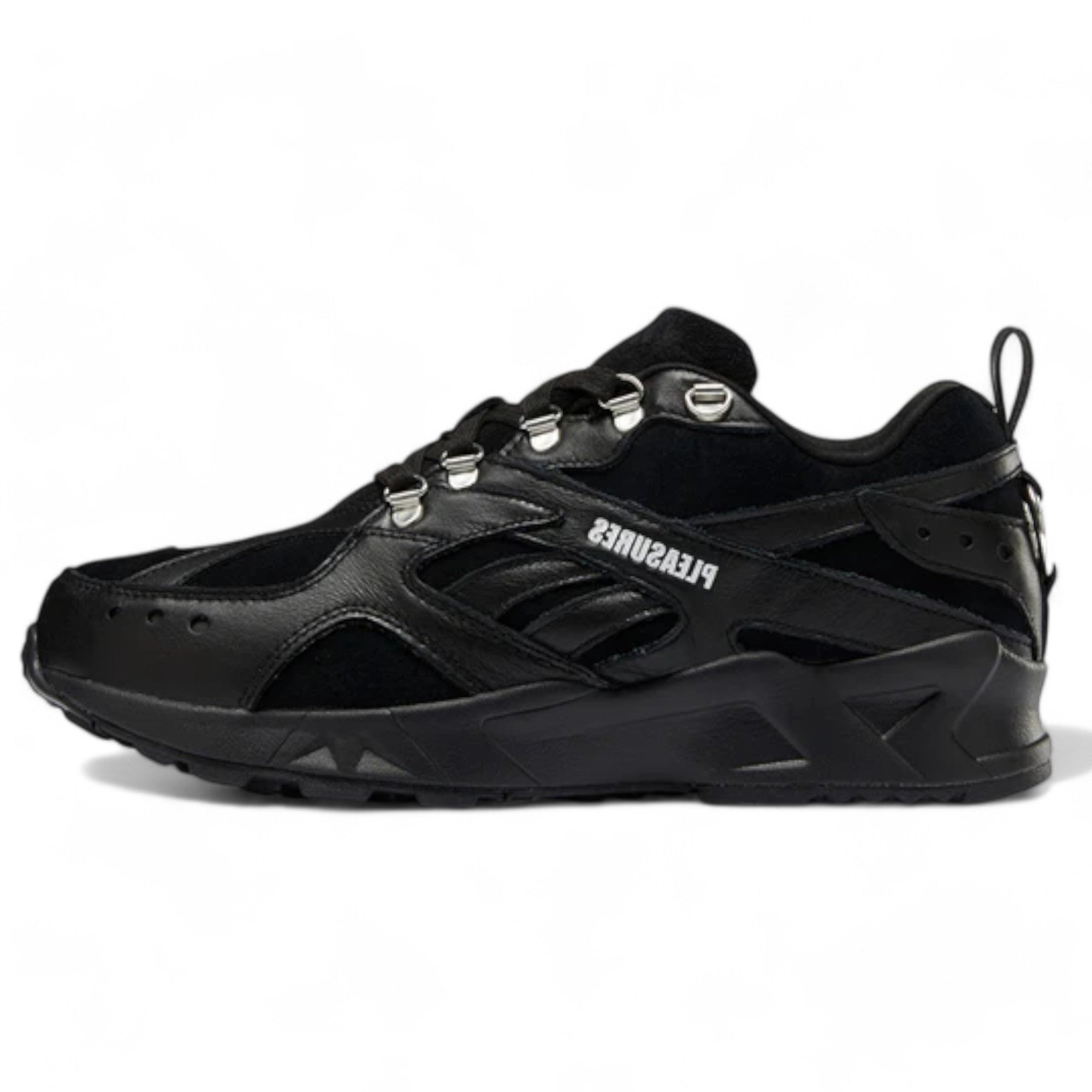 [DV9922] Mens Reebok AZTREK 'PLEASURES'