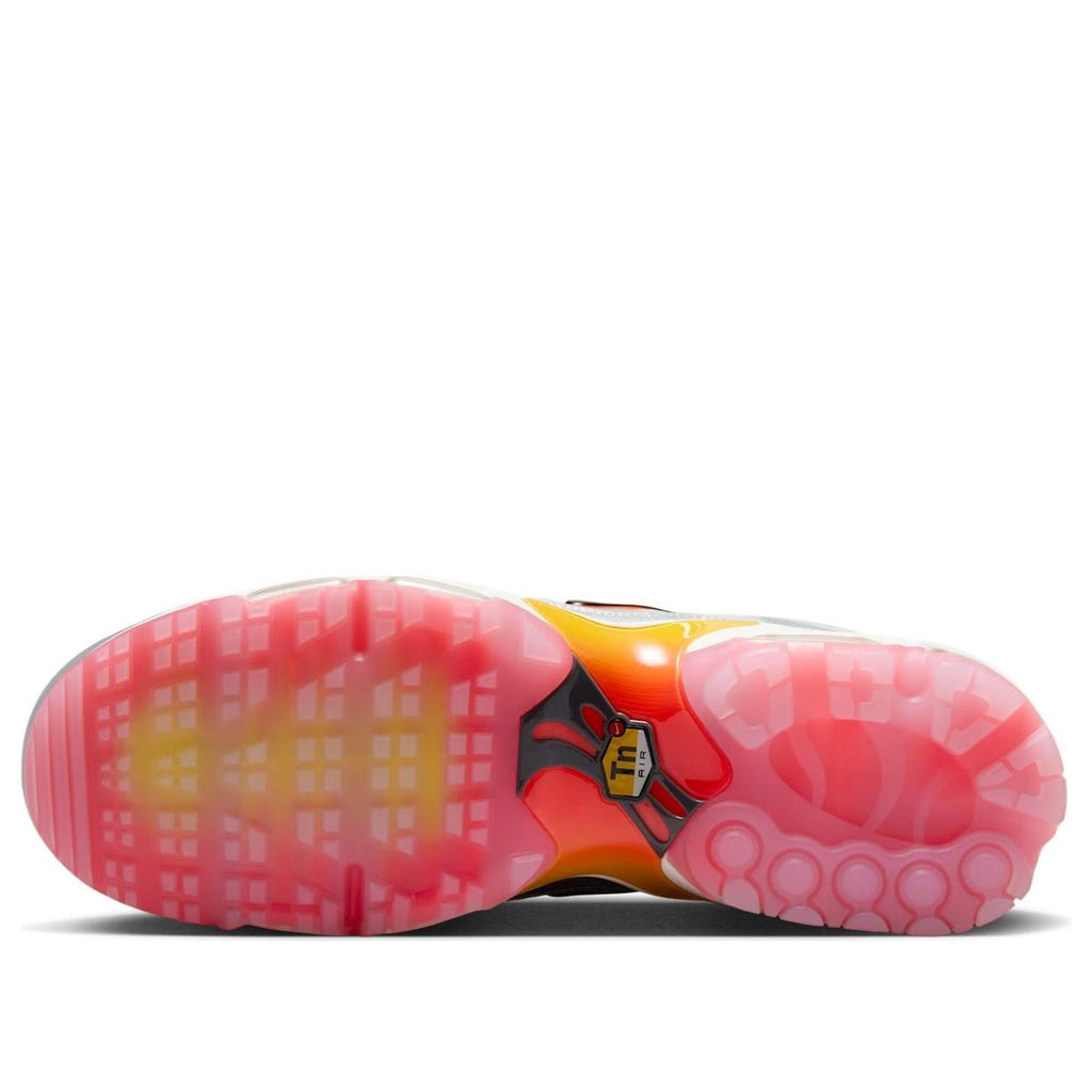 [HJ4518-001] MENS NIKE AIR MAX PLUS G NRG USOPN