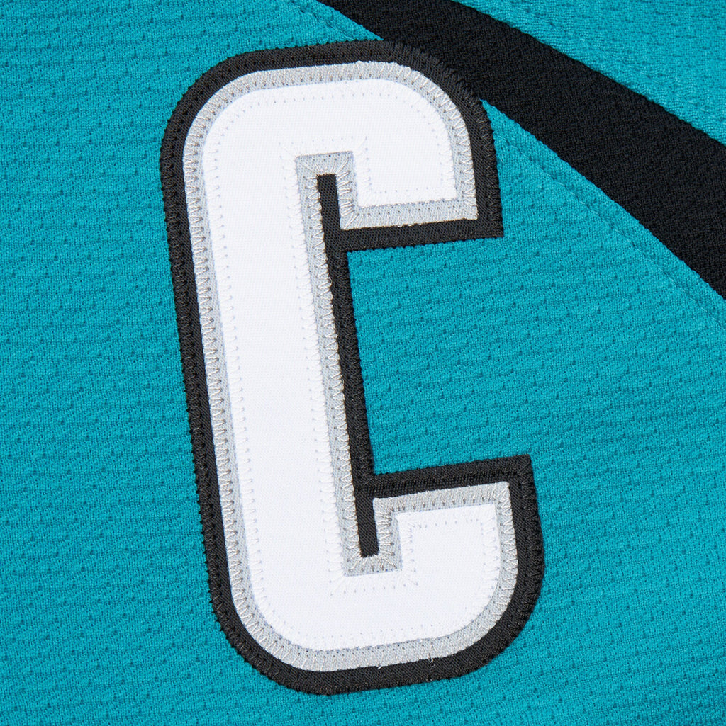 Mens Mitchell & Ness NHL DARK JERSEY SHARKS 1999 OWEN NOLAN