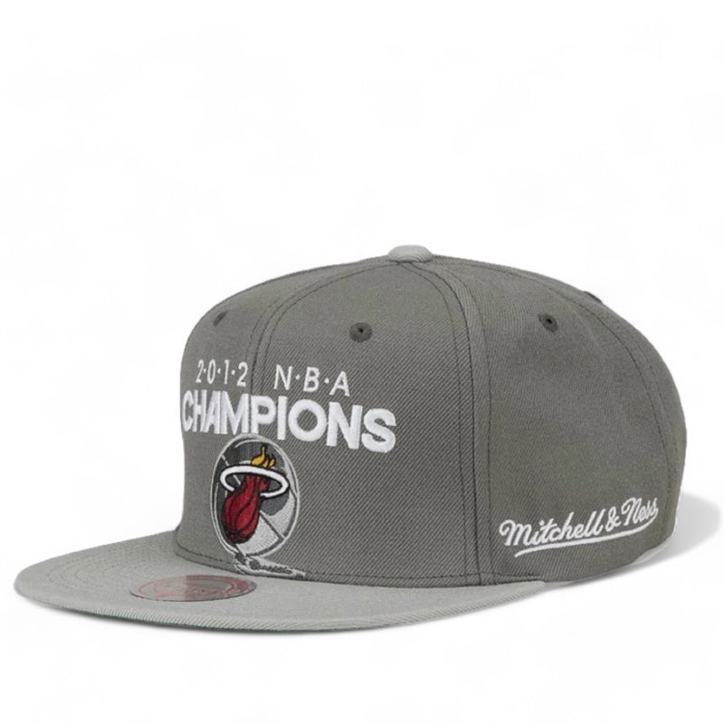 MENS MITCHELL & NESS NBA 2012 CHAMPS SNAPBACK HWC HEAT - BLACK-GREY