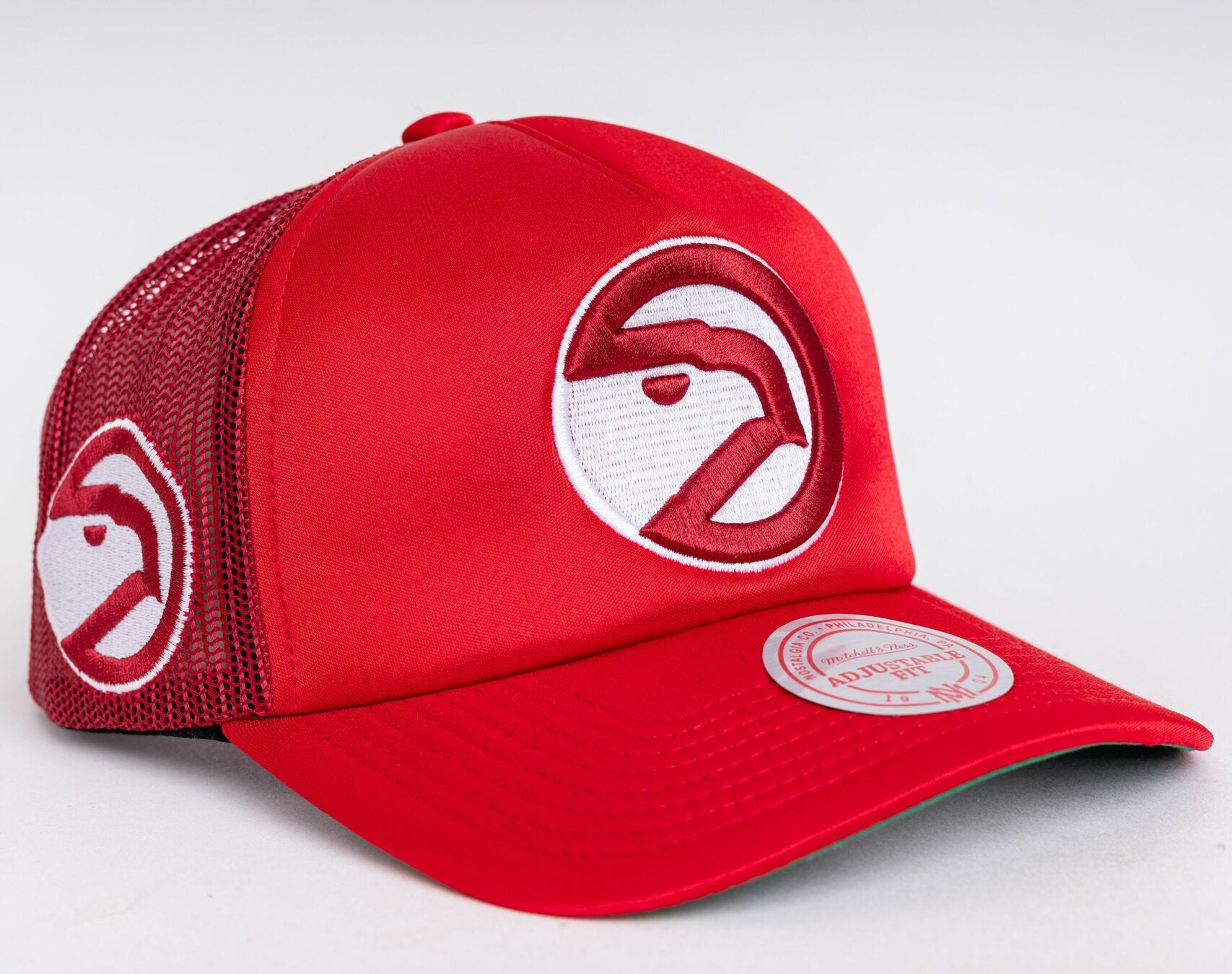 MENS MITCHELL & NESS NBA LOGO REMIX TRUCKER SNAPBACK HWC HAWKS - RED