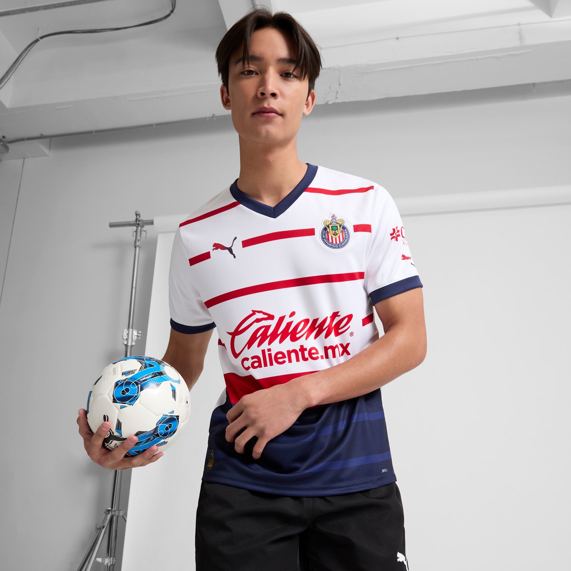 [763511-01] MENS PUMA CHIVAS AWAY SHIRT REPLICA 23-24