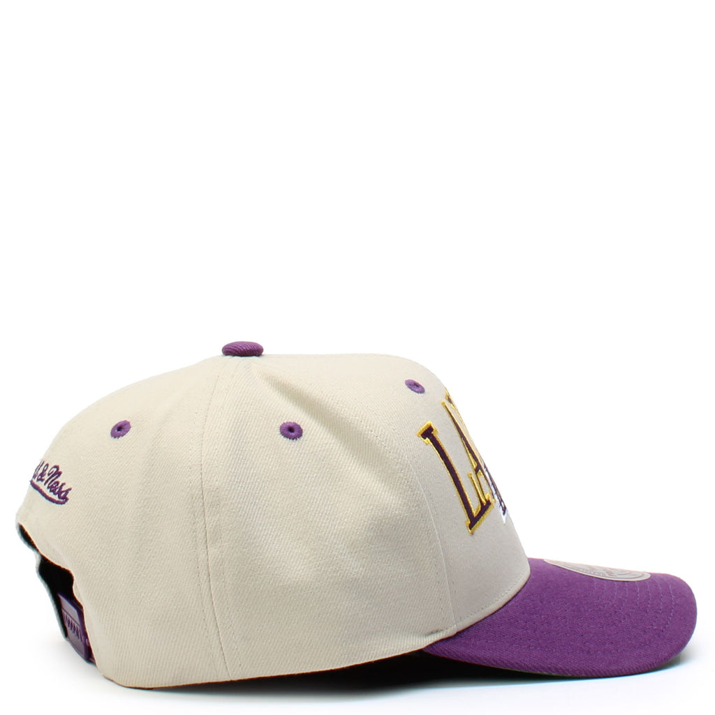 Mens MITCHELL & NESS NBA OFF WITH THE CROWN SNAPBACK HWC LAKERS