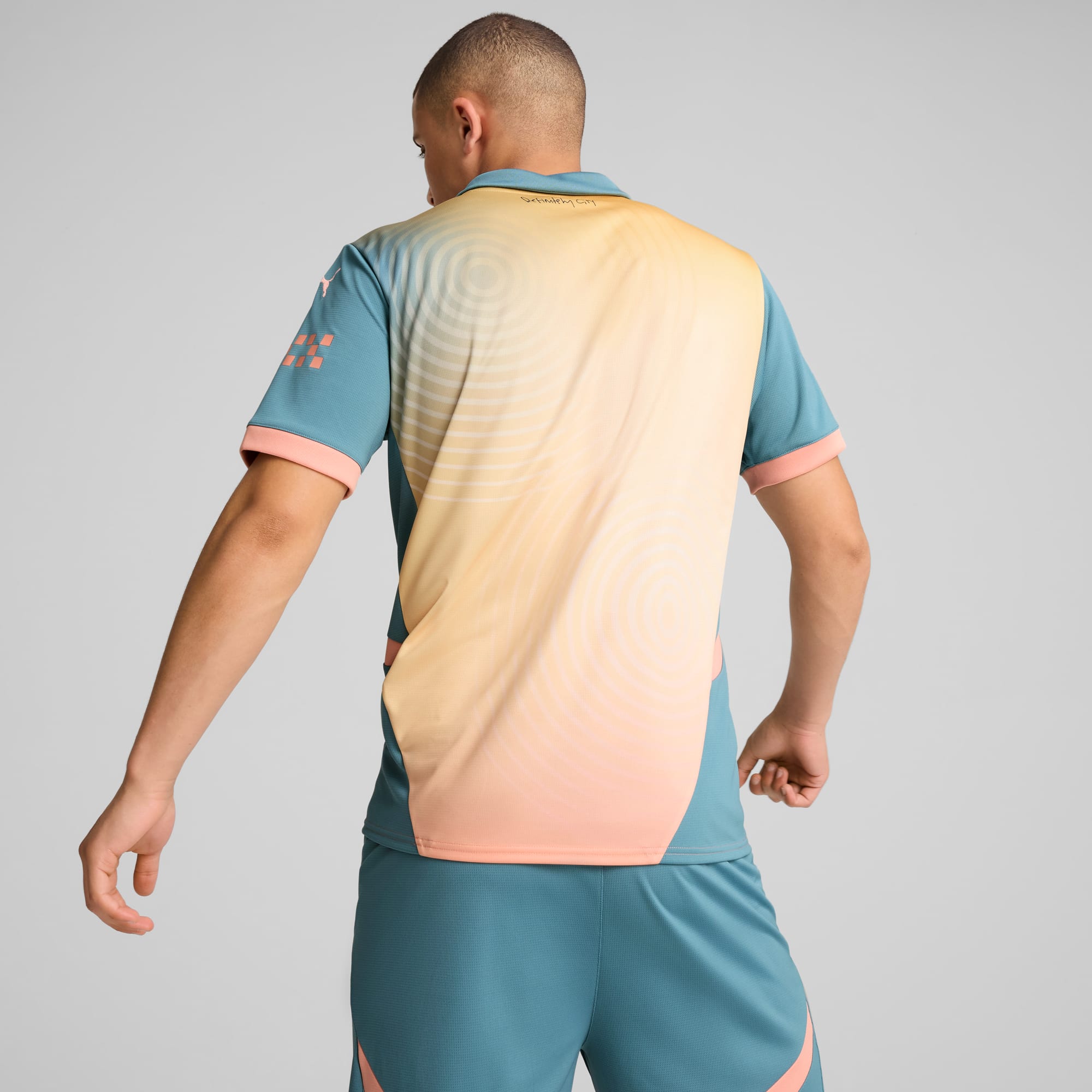 [775202-04] MENS PUMA MCFC FOURTH JERSEY REPLICA