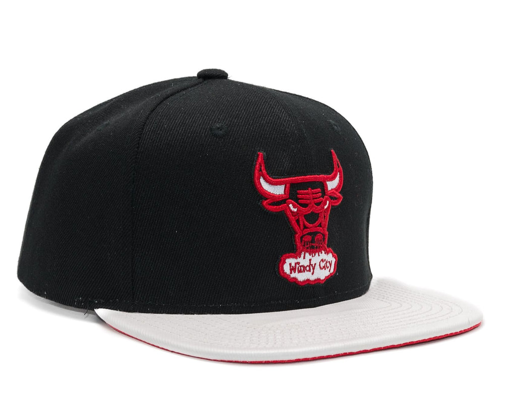 MENS MITCHELL & NESS NBA SSBSTS SNAPBACK HWC BULLS - BLACK