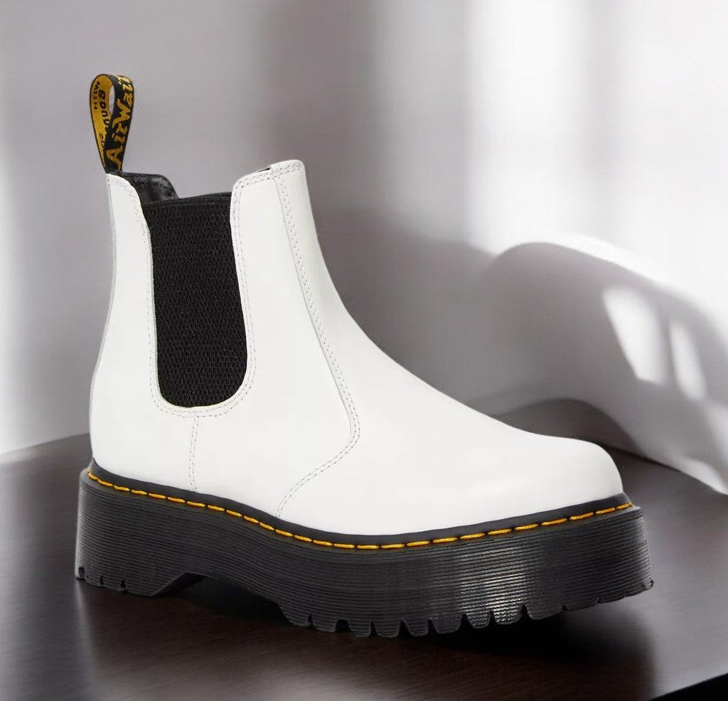 [25055100] WOMENS DR. MARTENS 2976 QUAD