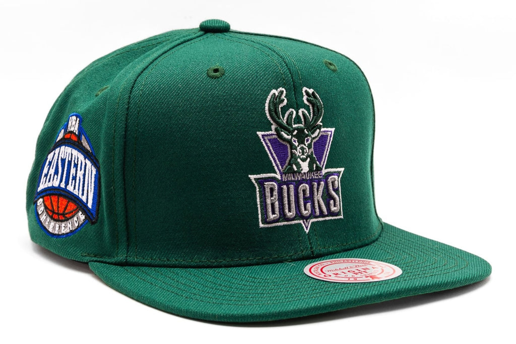 MENS MITCHELL & NESS NBA CONFERENCE PATCH SNAPBACK HWC BUCKS