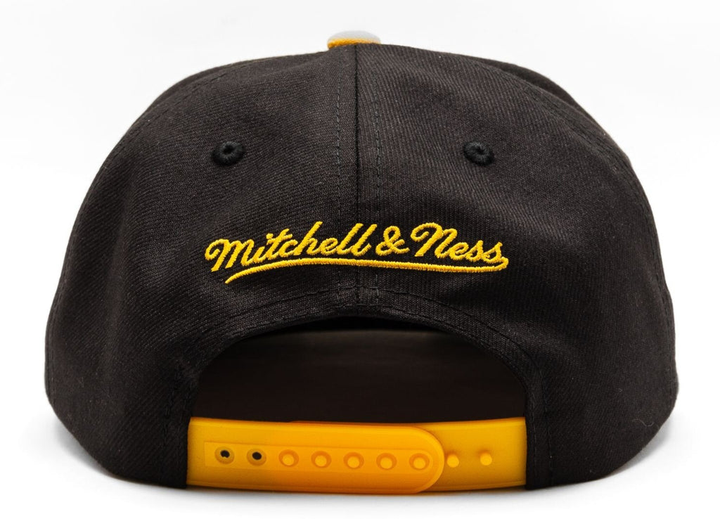 MENS MITCHELL & NESS NHL TEAM 2 TONE 2.0 SNAPBACK BRUINS