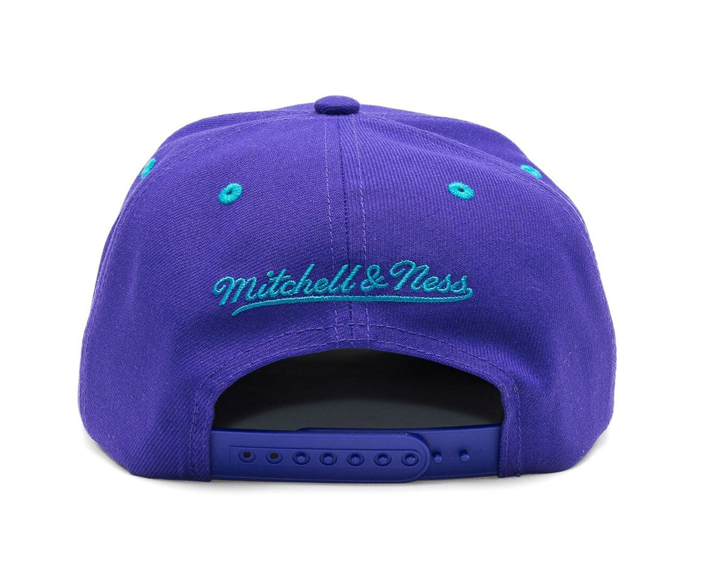 MENS MITCHELL & NESS NBA BREAKTHROUGH SNAPBACK HWC JAZZ - PURPLE