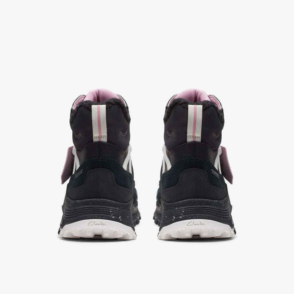 [26166890] WOMENS CLARKS ATL TREK SKY GTX