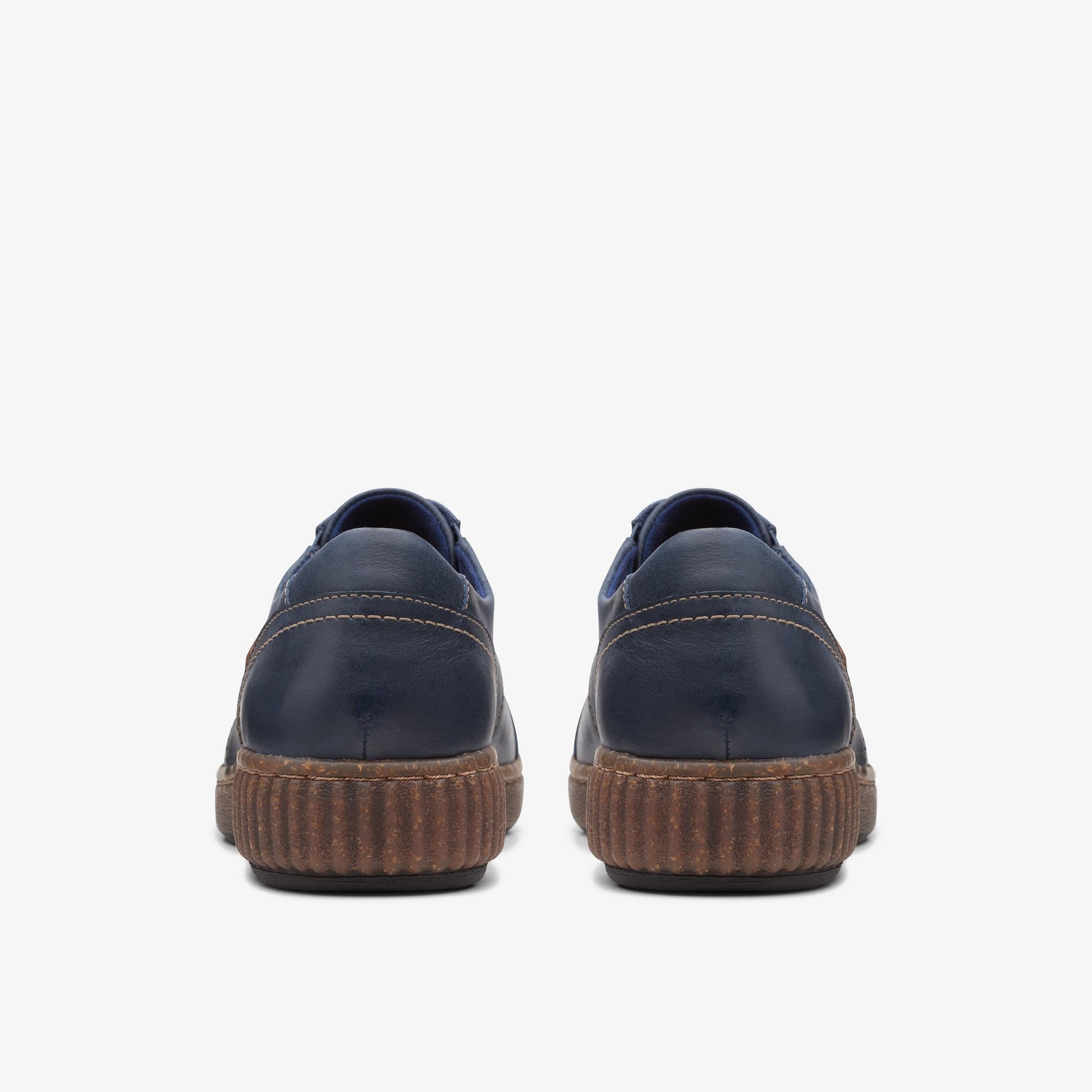 [26167482] WOMENS CLARKS MAGNOLIA ZIP