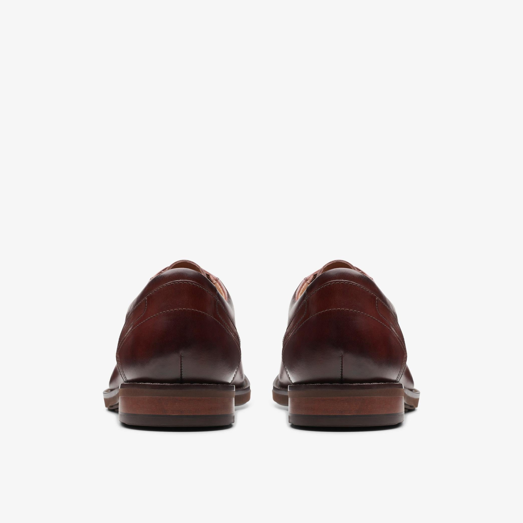 [26168323] MENS CLARKS UN HUGH LACE